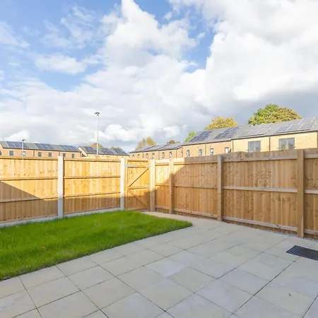 Stunning Modern 3 Bedroom Townhouse - Perfect Getaway * Manchester