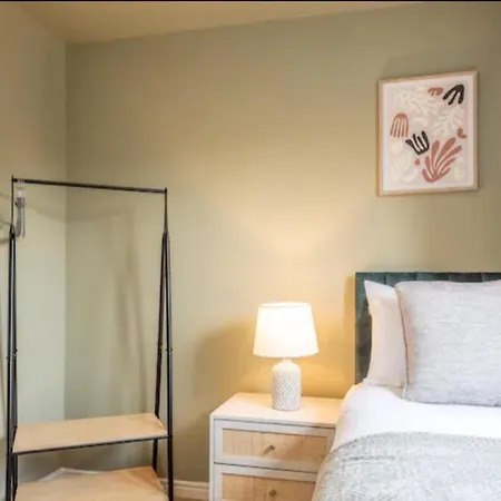 Tatil Evi Charming Whitehurst Drive Nest In
