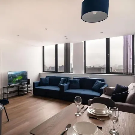Apartment Snug 1br Apt, 4ktv-free Parking Manchester