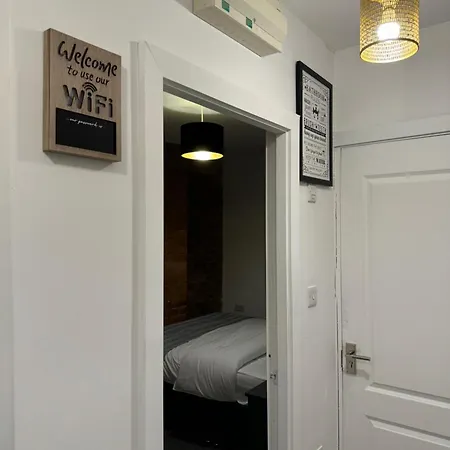 Icon Residencia * Manchester