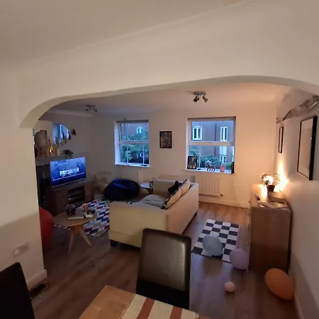 Tatil Evi Cosy 4 Bed Townhouse *