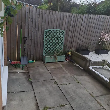 Cosy 4 Bed Townhouse *