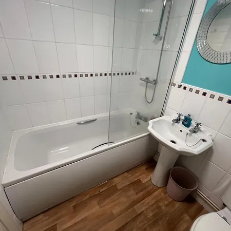 Tatil Evi Cosy 4 Bed Townhouse Manchester