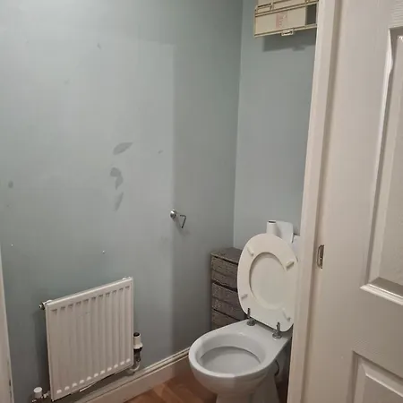 Cosy 4 Bed Townhouse Μάντσεστερ