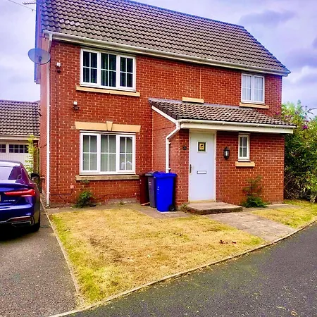Guest house Spacious 2-bedroom Ideal Manchester