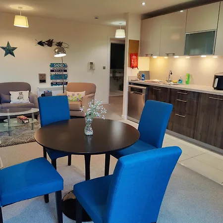 Free Private Parking - City Centre 2 Bedroom Ensuite Near Shopping & Financial Centre, Victoria Station & Ao Appartement