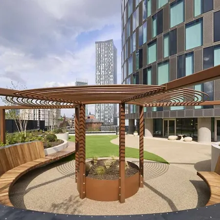 Ahg Luxury Tower Suite - Stunning City Views At Central Manchester