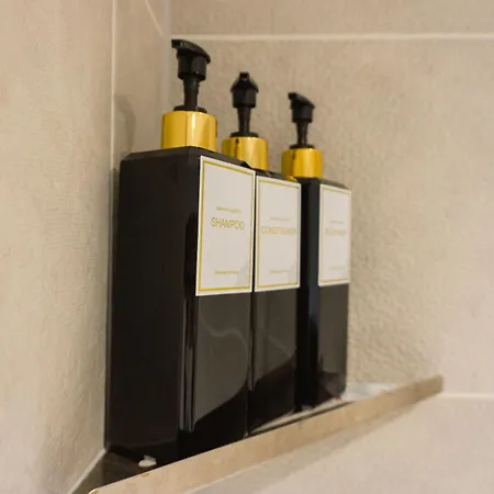 アパート Manchester's Luxurious 2-bed Haven With Balcony - Canal Views & Proximity To United *