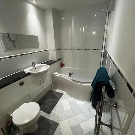 Apartmán Luxury 2br Flat Near Town
