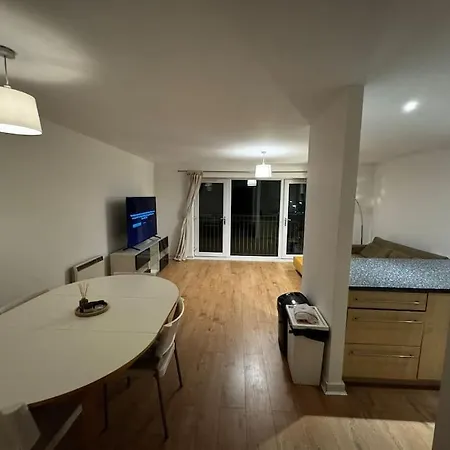 Luxury 2br Flat Near Town Apartmán