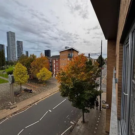 Luxury 2br Flat Near Town * Manchester