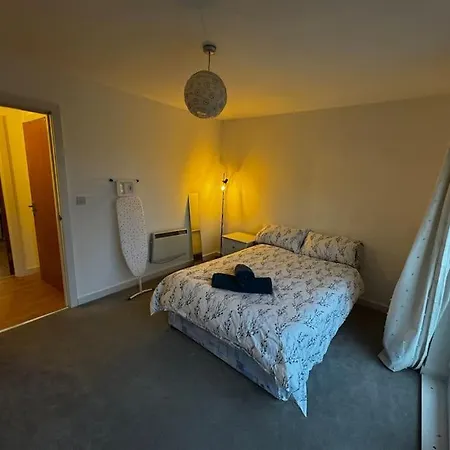 Luxury 2br Flat Near Town * Manchester