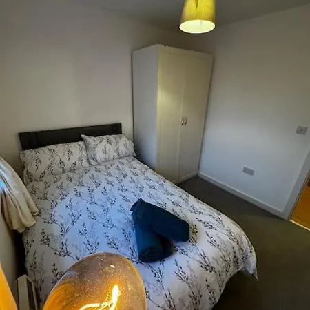 Luxury 2br Flat Near Town Apartmán