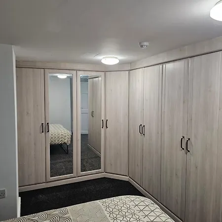 Apartment Basement Centre Manchester