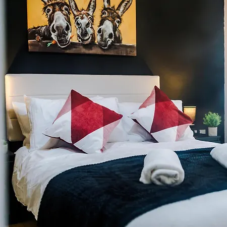 Apartmán Comfy 2 Bedroom In Manchester, Pool Table And Ps4