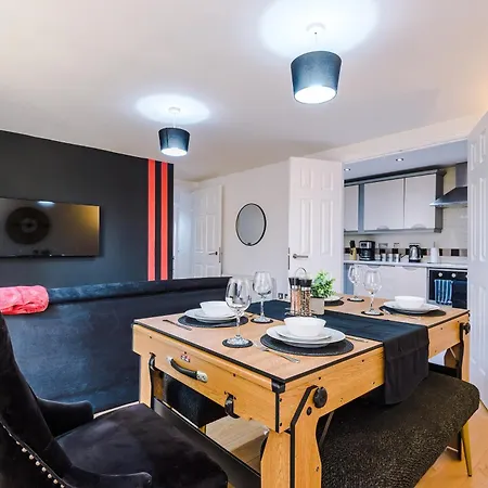 Apartment Fusion, Pool Table, Ps4, 2 Bedrooms