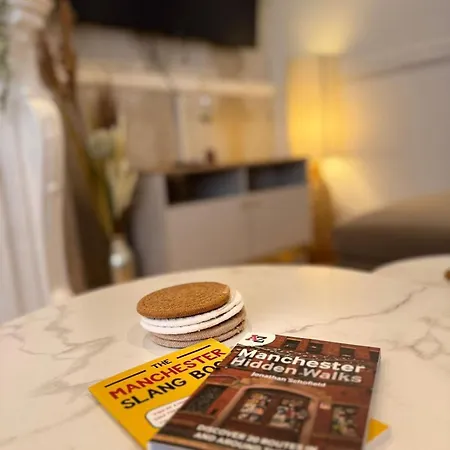 The Secret Garden Retreat With Hot Tub