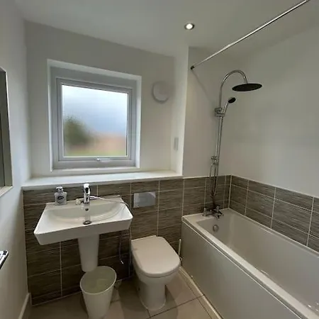 Holiday home 4-bedroom New House Near Centre *