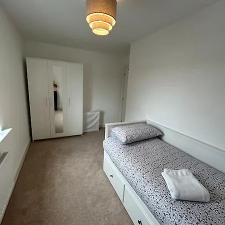 Holiday home 4-bedroom New House Near Centre
