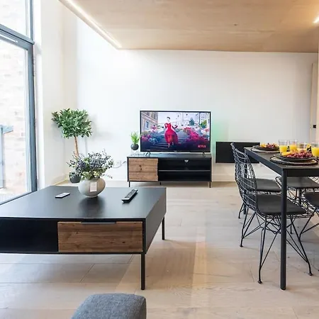 Old Trafford , , 2 Bed Duplex マンチェスター