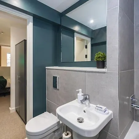 Old Trafford , , 2 Bed Duplex Lejlighed