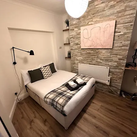 Littleton Co-living - Private Self-cater *