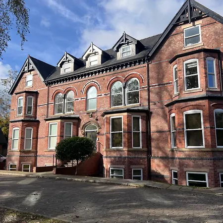 Brentwood Court Apartamento *