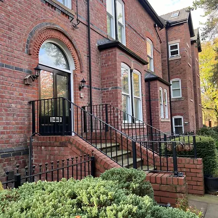 Brentwood Court * Manchester