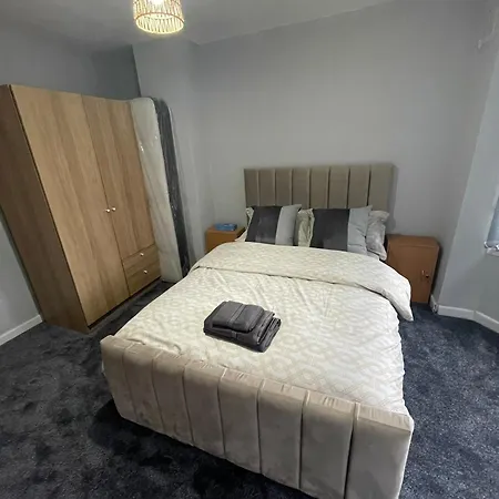 Cozy House With 3 Bedrooms