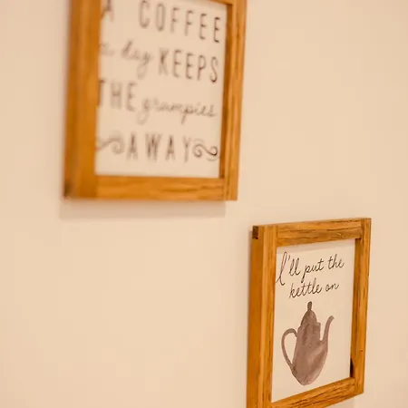 Appartamento Warm 2 Bedroom 15 Min Walk To Etihad Stadium And Center *