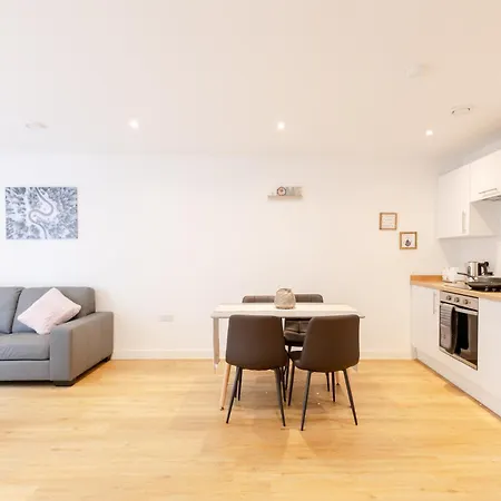 Apartman Warm 2 Bedroom 15 Min Walk To Etihad Stadium And Center Manchester