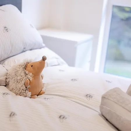 Warm 2 Bedroom 15 Min Walk To Etihad Stadium And Center Manchester