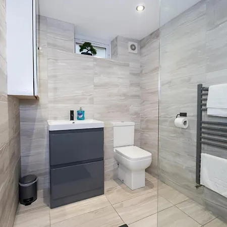 Guestready - Terraced In West Didsbury