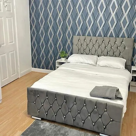 Σπίτι διακοπών 3 Bedroom Centre Edge With Parking Μάντσεστερ