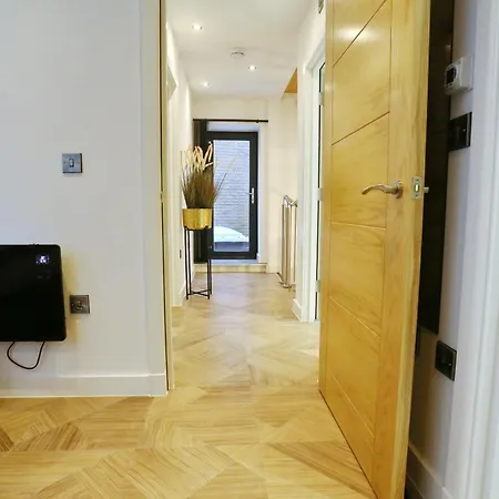アパート Luxury 7 Mins Walk To Salford - Pass The Keys *
