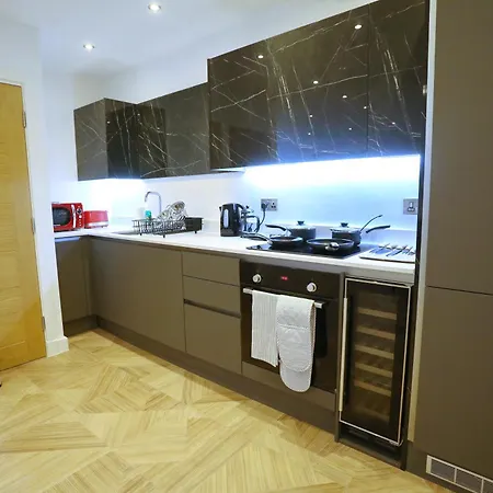 Pass The Keys Luxury New Build 5 Mins From Centre 公寓 *