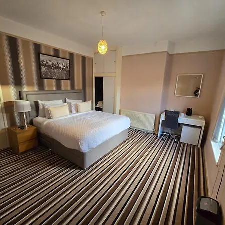 Poshval Manchester