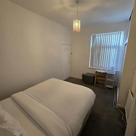 Guest house Poshval Manchester