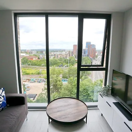 Apartment Pass The Keys 9th Floor Flat 24hr Shop At Base Pets Allowed Manchester