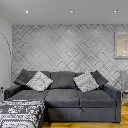 Stunning 1 Bed With Parking Pass The Keys Appartement *