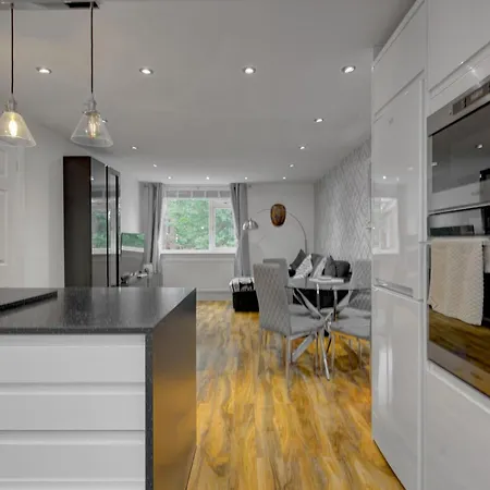 Stunning 1 Bed With Parking Pass The Keys مانشستر
