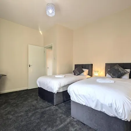 Spacious Powell Sleeps 11 6 Bed 1 5 Bath 度假居