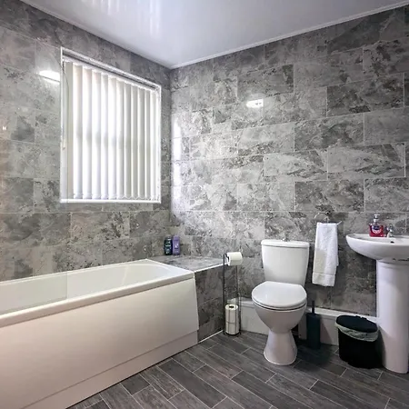度假居 Spacious Powell Sleeps 11 6 Bed 1 5 Bath 曼彻斯特