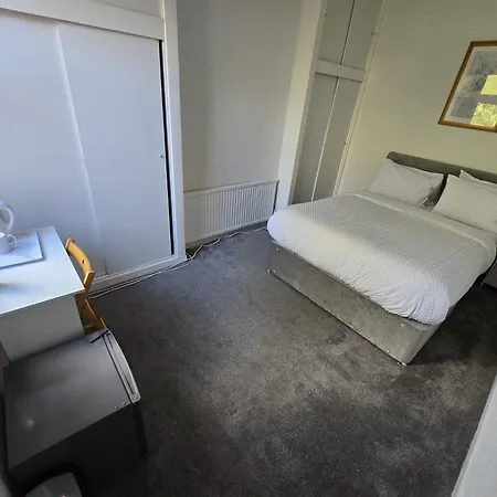 Poshval Guest house *