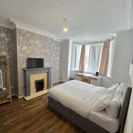 Poshval Guest house Manchester