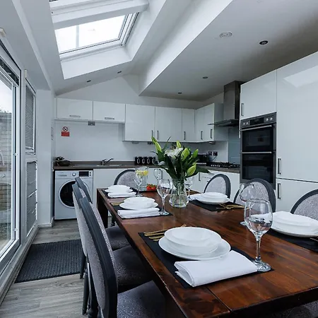 Holiday home Riverside Villas Manchester