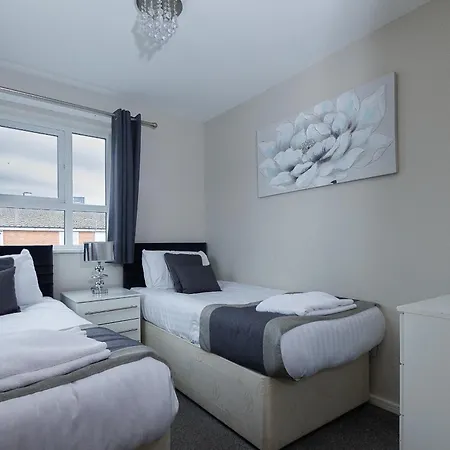 Riverside Villas Holiday home