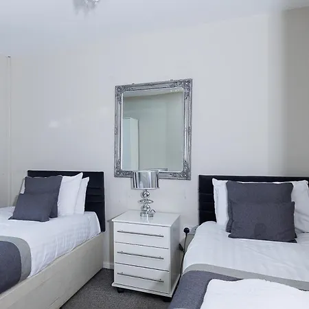 Riverside Villas Holiday home *