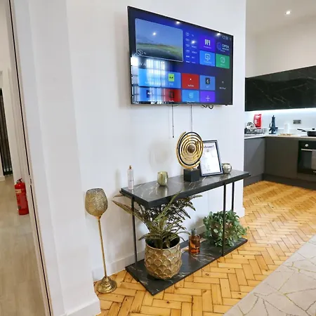 Beautiful Newly Built Flat - Walk To Centre - Pass The Keys * Mánchester