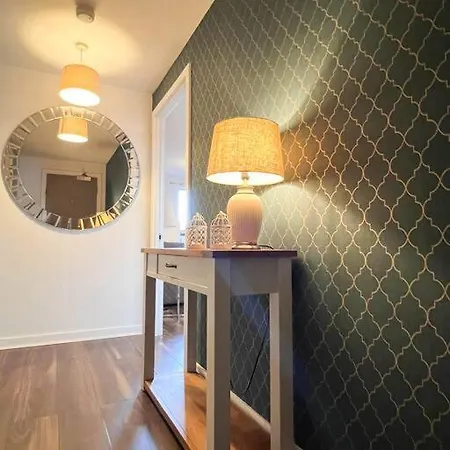 Apartament Family-friendly Cozy Stay, *